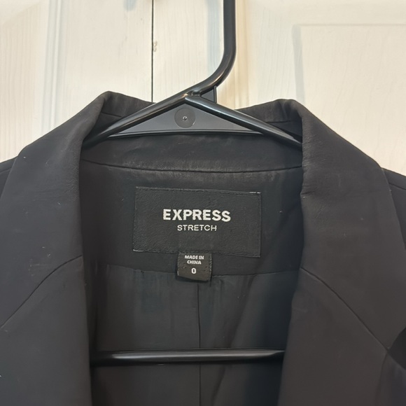 Black suit jacket, tapered fit from Express. Size 0. - Picture 5 of 6